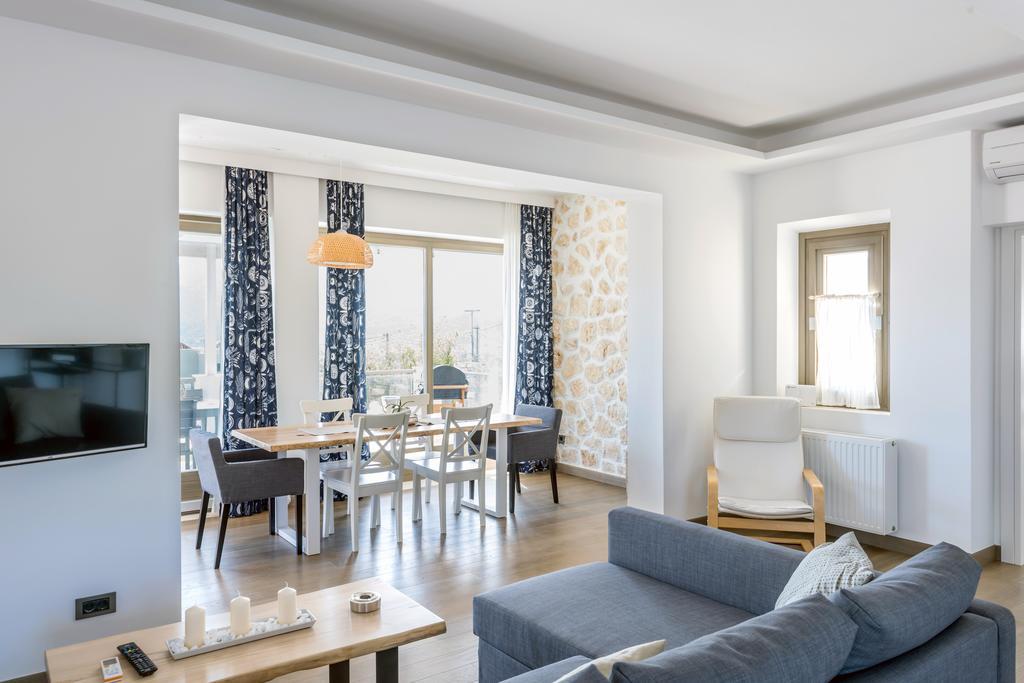 White Villas Karavomylos Exterior photo