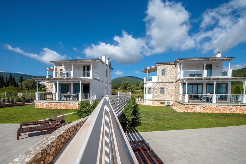 White Villas Karavomylos Exterior photo